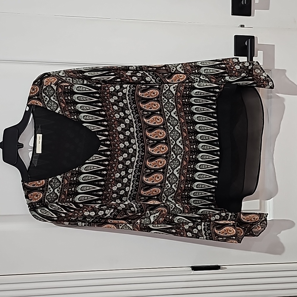 Dear Apple Medium Top Excellent preloved condition